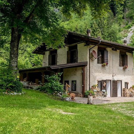 Chalet Silenthia Villa Lenzumo di Concei Exterior foto