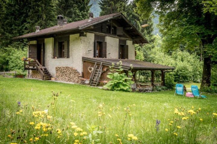 Chalet Silenthia Villa Lenzumo di Concei Exterior foto